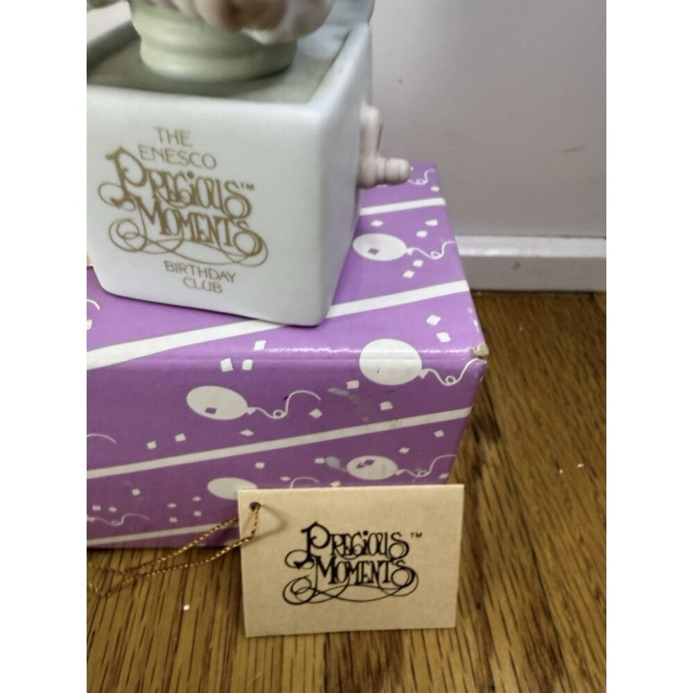 Precious Moments Figurine B0106 Jest Let You Know Tops - Picture 4 of 10